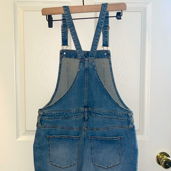 Universal Thread Jumper Jeans - Picture 5 of 7